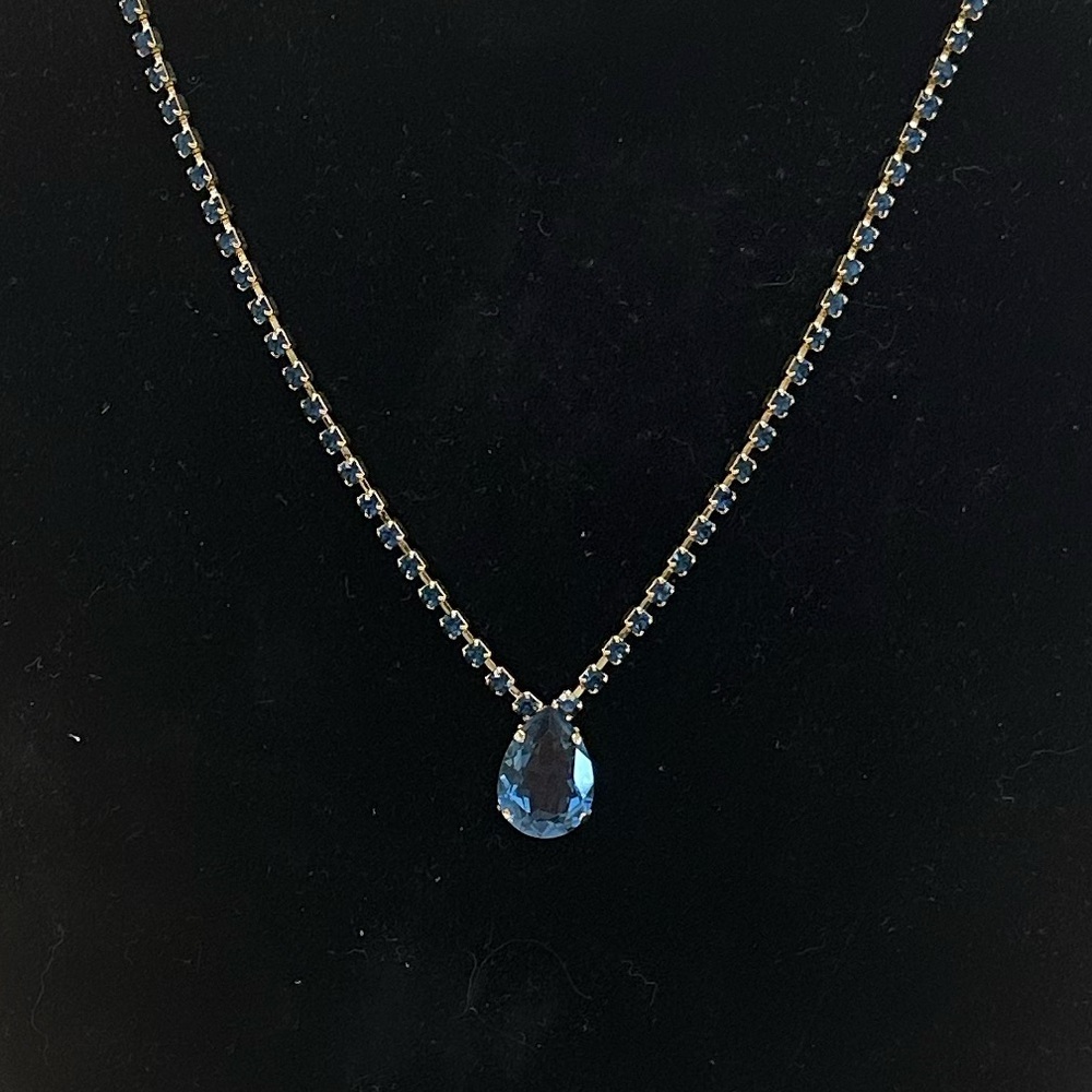 TOVA - Montana Blue Crystal Pendant Necklace on Crystal Chain in Gold Plating - Picture 3 of 14